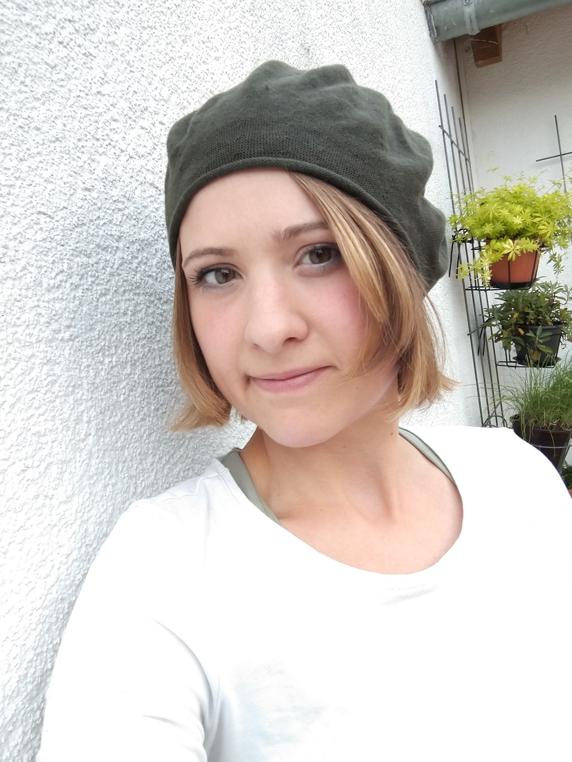 Ina mit Haarkranz210811